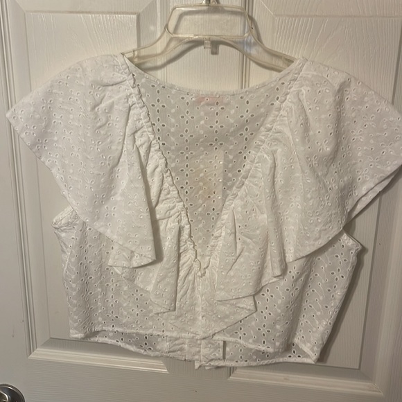 GB, White Eyelet Crop-Top, Ruffle Front, V Neck, Snap Closure, XL - Picture 3 of 5